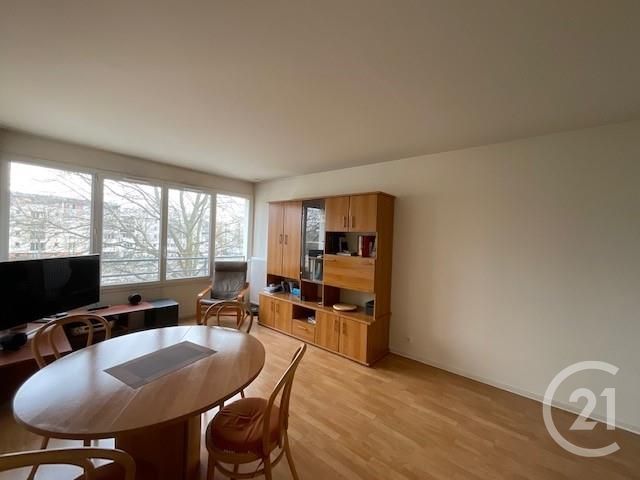 Appartement F2 à vendre - 2 pièces - 48.48 m2 - GUYANCOURT - 78 - ILE-DE-FRANCE - Century 21 S.Q.Y.