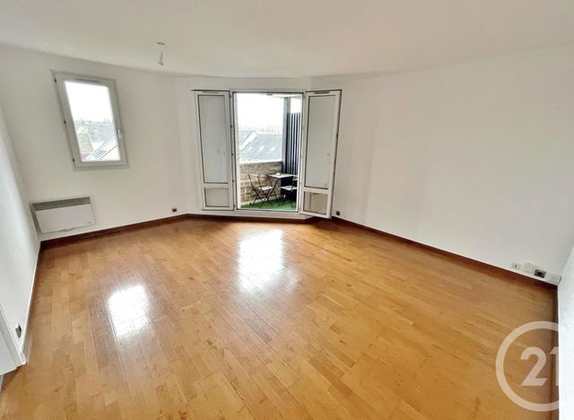 Appartement F2 à vendre - 2 pièces - 45.11 m2 - MONTIGNY LE BRETONNEUX - 78 - ILE-DE-FRANCE - Century 21 S.Q.Y.